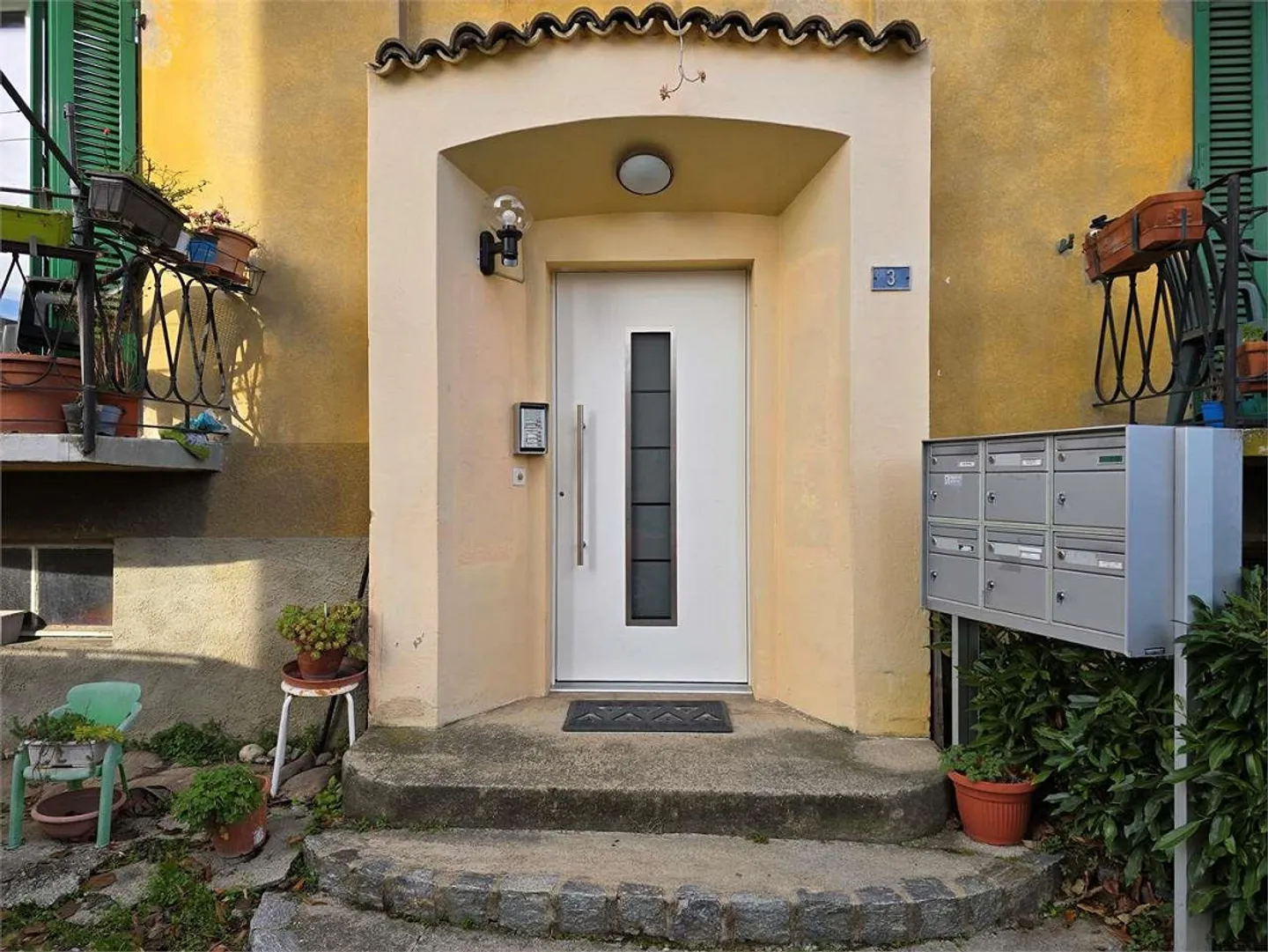 Income property with potential for value appreciation - Photo 5 of 13