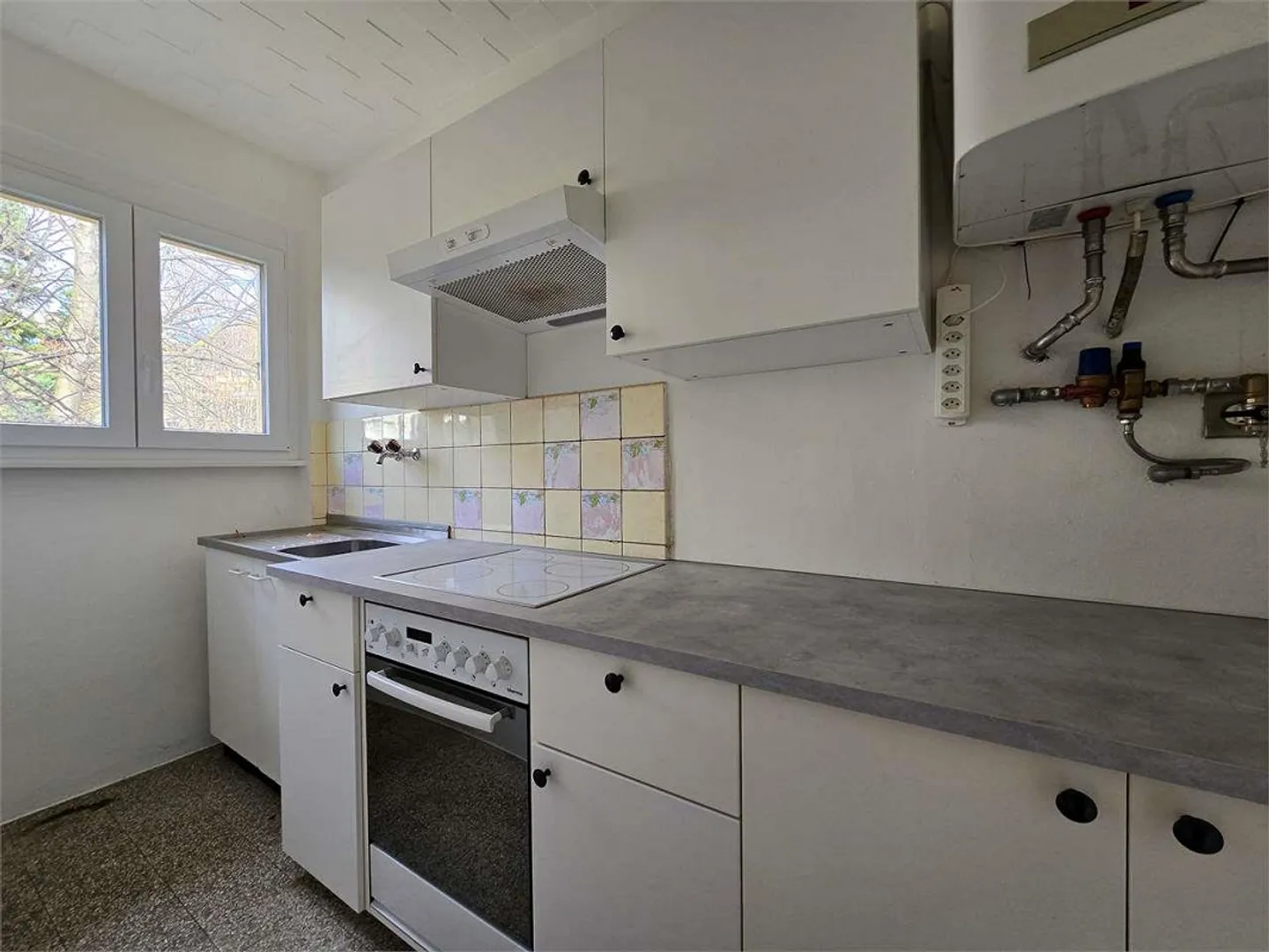 Income property with potential for value appreciation - Photo 9 of 13