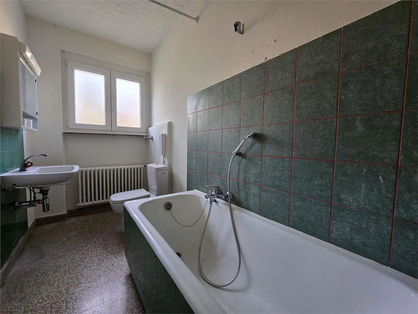 Income property with potential for value appreciation - Photo 10 of 13