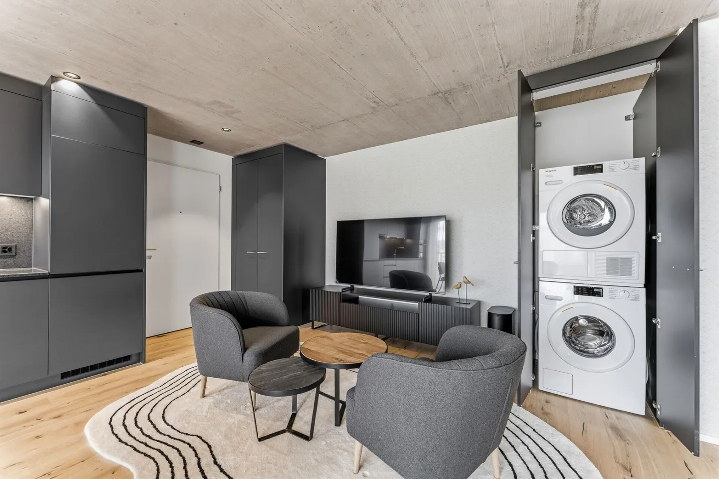 Appartement neuf meublé 1.5 pièces avec équipements de haute qualité - Photo 6 sur 8