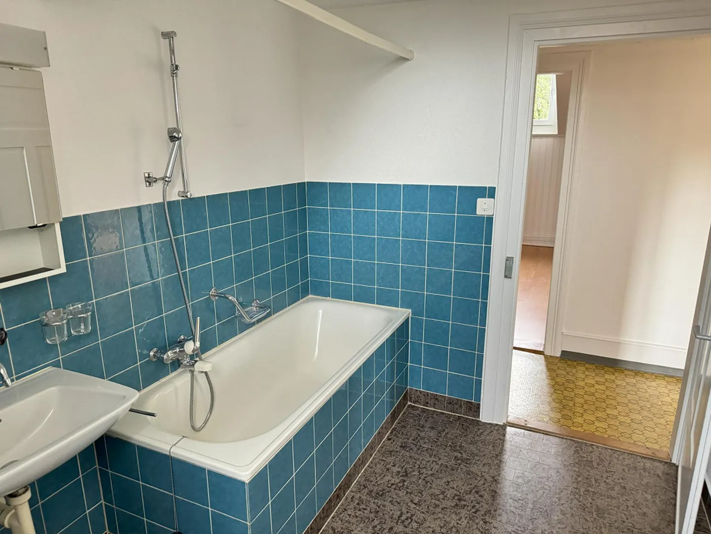 Appartamento di 3 stanze senza balcone in affitto - Foto 7 di 12