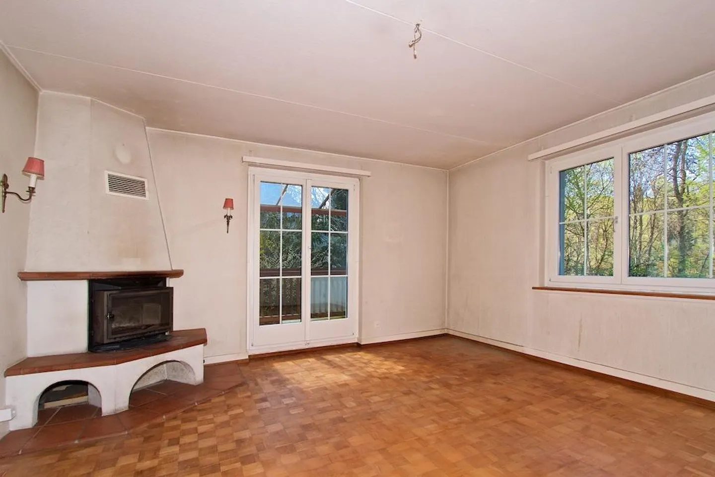 Living in Bern, single-family house with high renovation needs - Photo 8 of 15