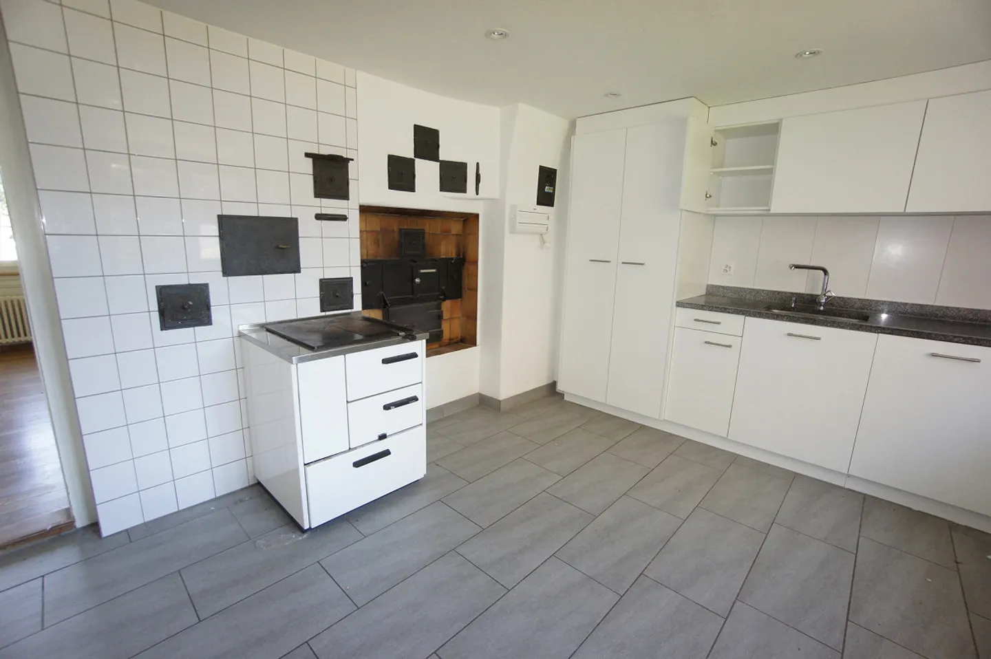 Familienfreundliches Haus in Wädenswil - Foto 3 von 15