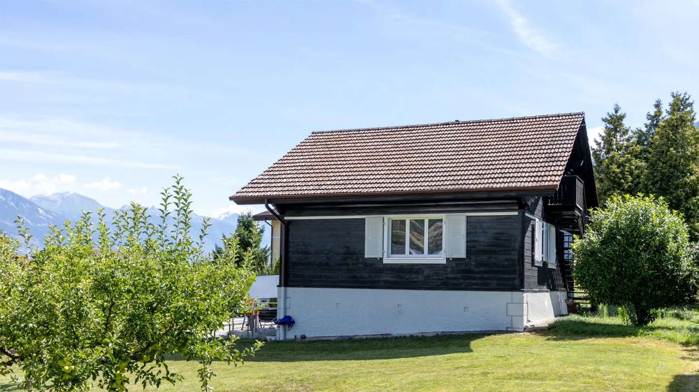 Casa Incantevole 4.5 Stanze in Vendita a Grone - Foto 1 di 13