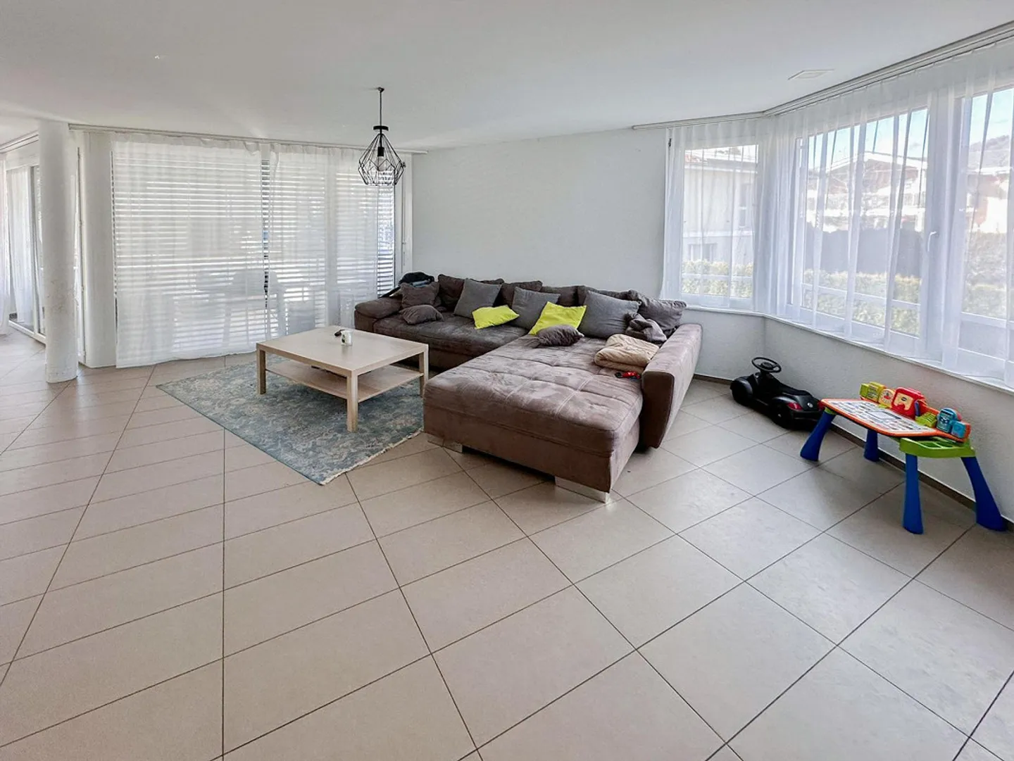 Beautiful, modern apartment in Schachen! - Photo 2 of 13