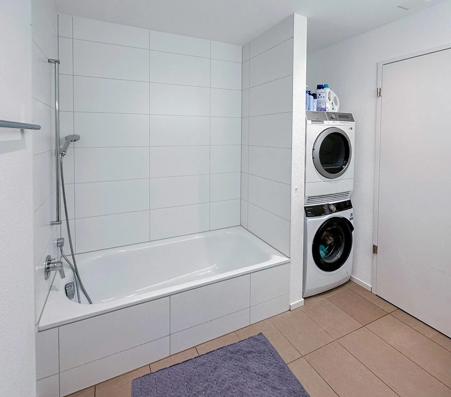 Beautiful, modern apartment in Schachen! - Photo 9 of 13