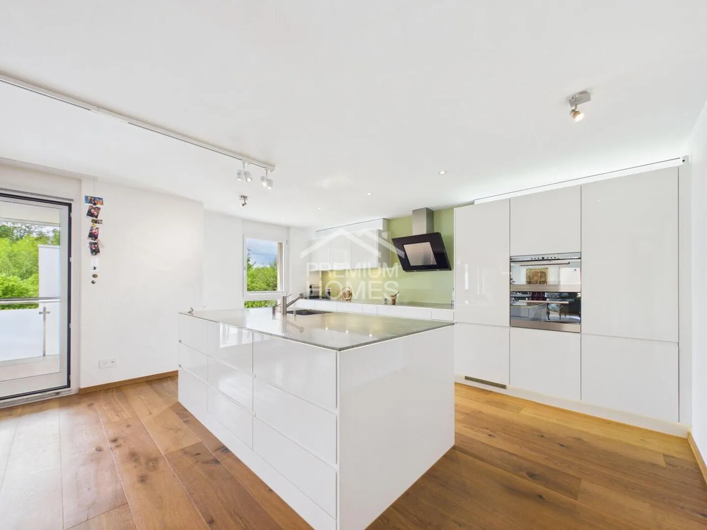 Apartment for sale - Photo 2 of 12