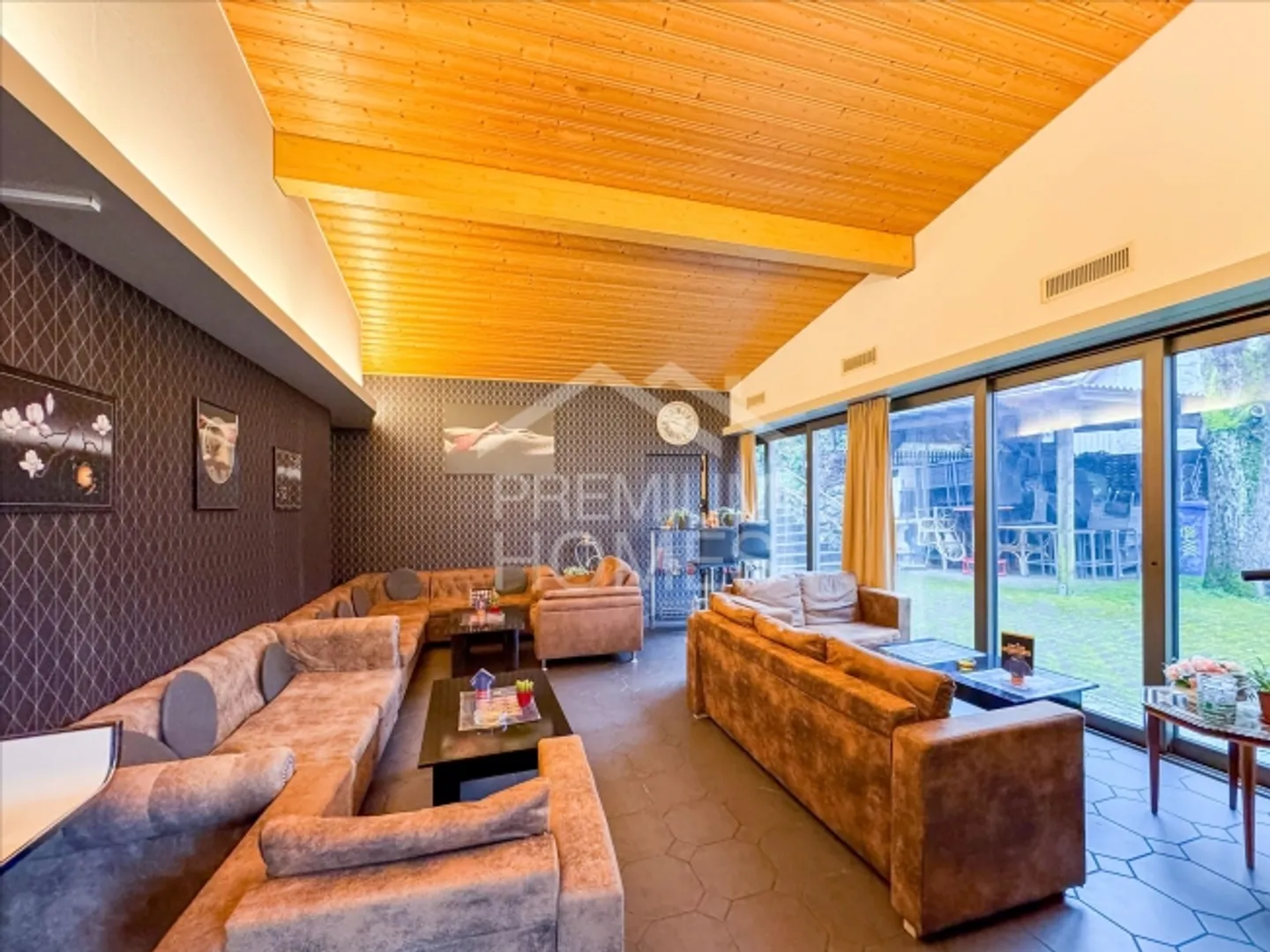 Individual Usage Options - Ideal Investment Object - Photo 3 of 4