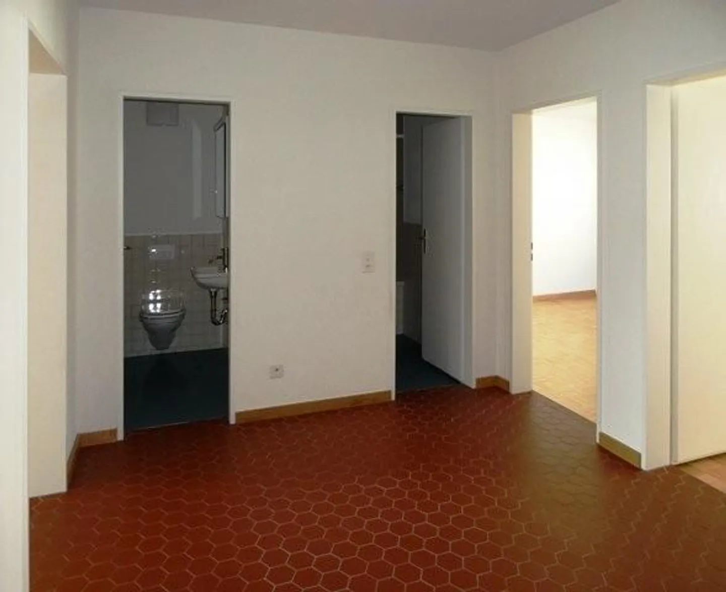 Living near Petersplatz - Photo 8 of 9