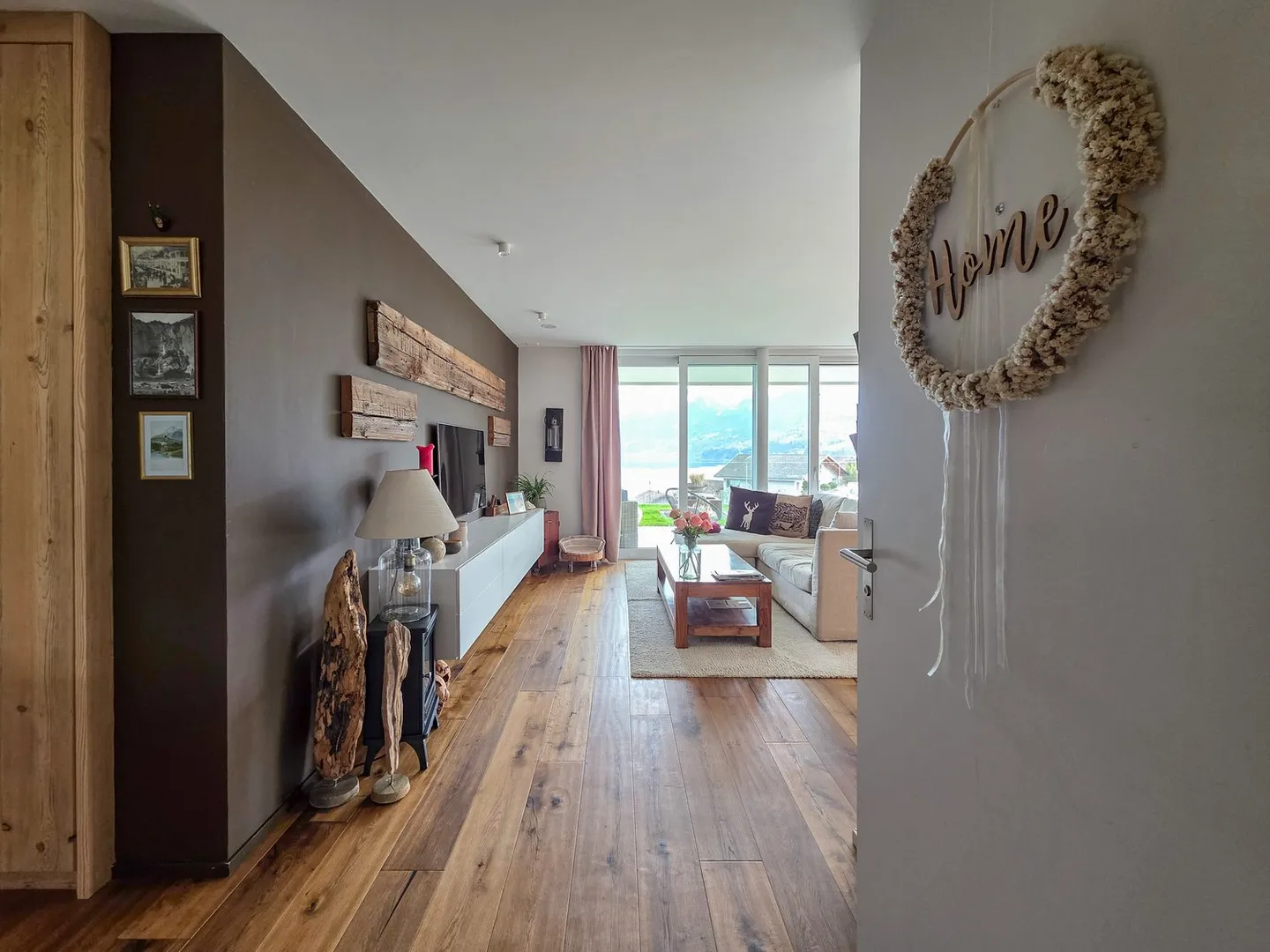 Appartamento Lussuoso con Vista sul Lago - Foto 4 di 31