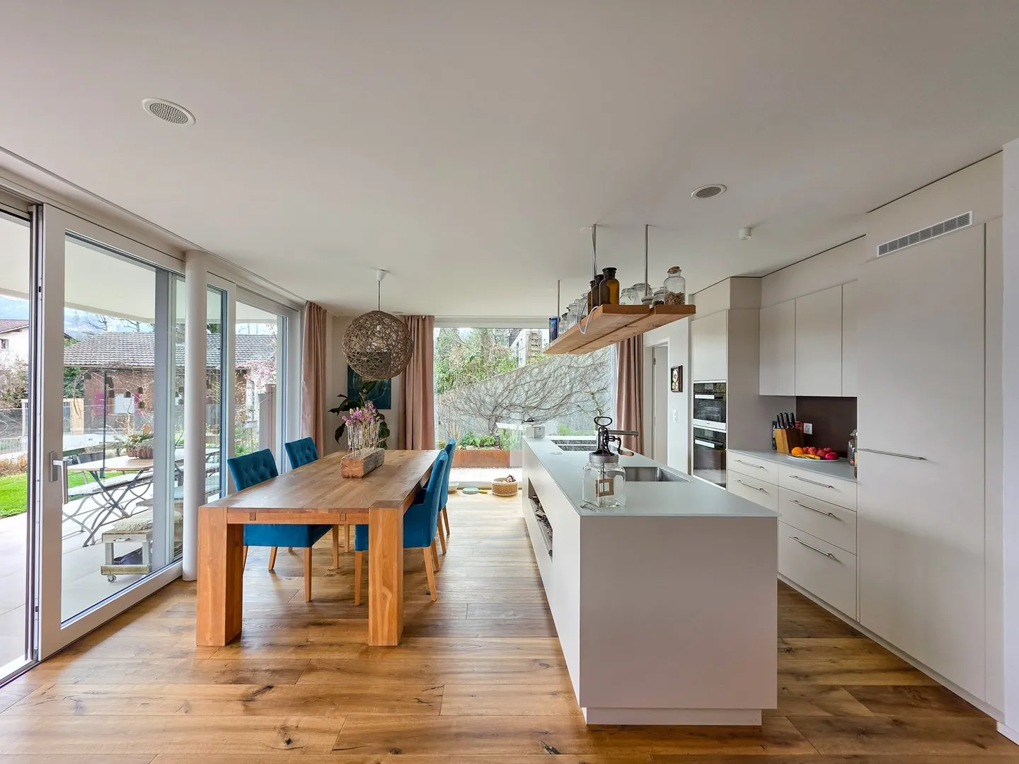 Appartamento Lussuoso con Vista sul Lago - Foto 6 di 31