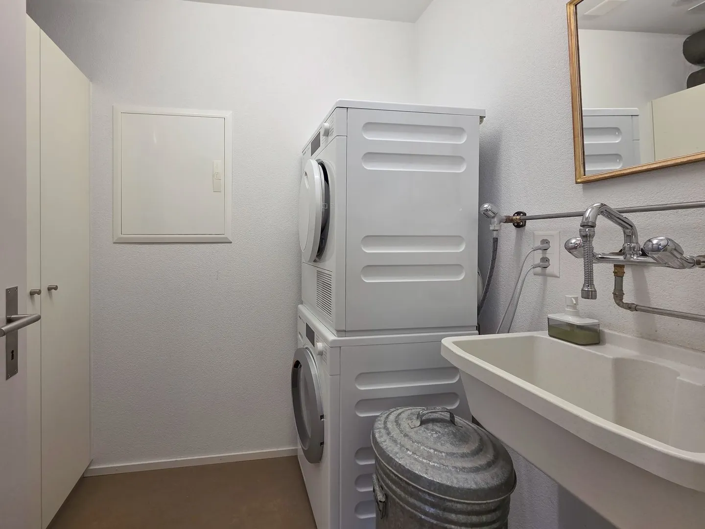 Appartamento Lussuoso con Vista sul Lago - Foto 18 di 31