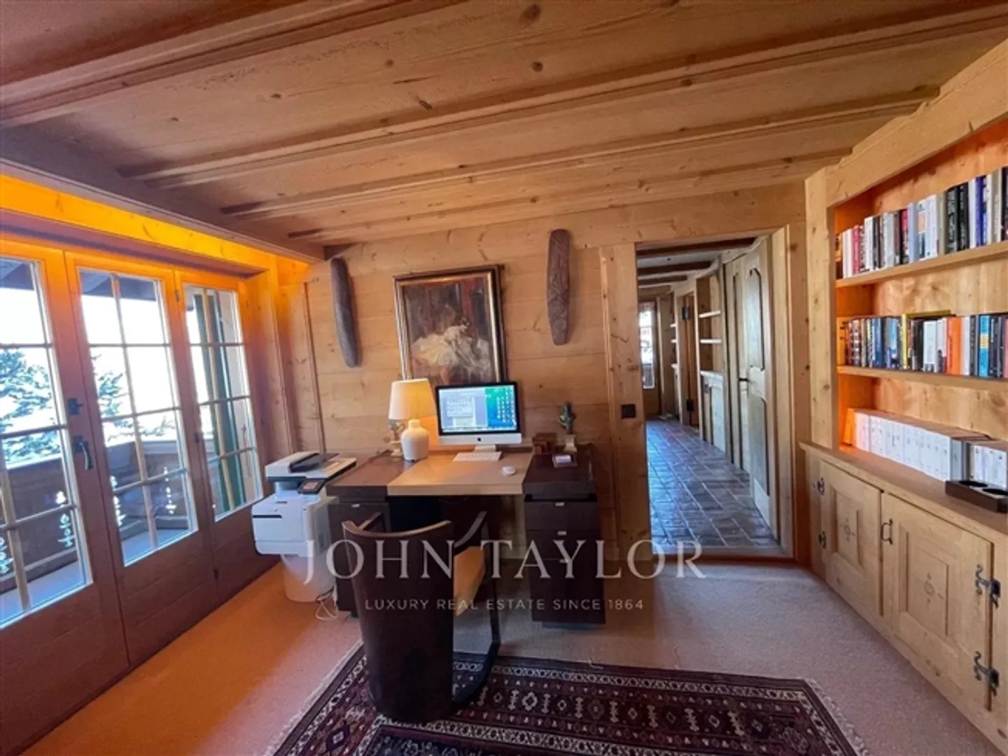 Sunny Apartment in the City Center of Gstaad - Photo 5 of 11