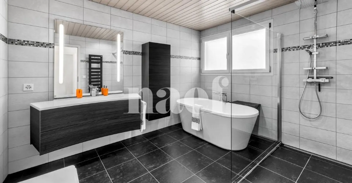Superbe Maison Individuelle avec Piscine - Photo 10 sur 12