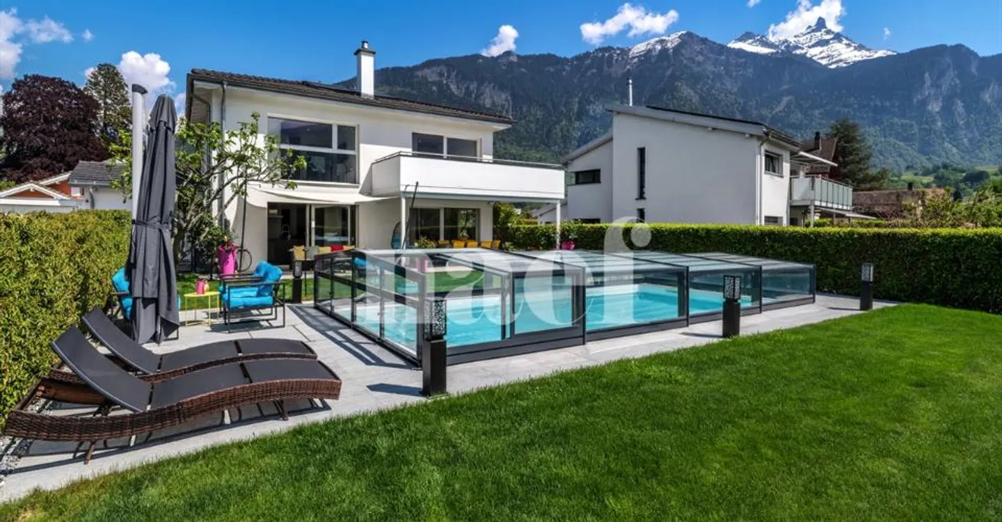 Superbe Maison Individuelle avec Piscine - Photo 3 sur 12
