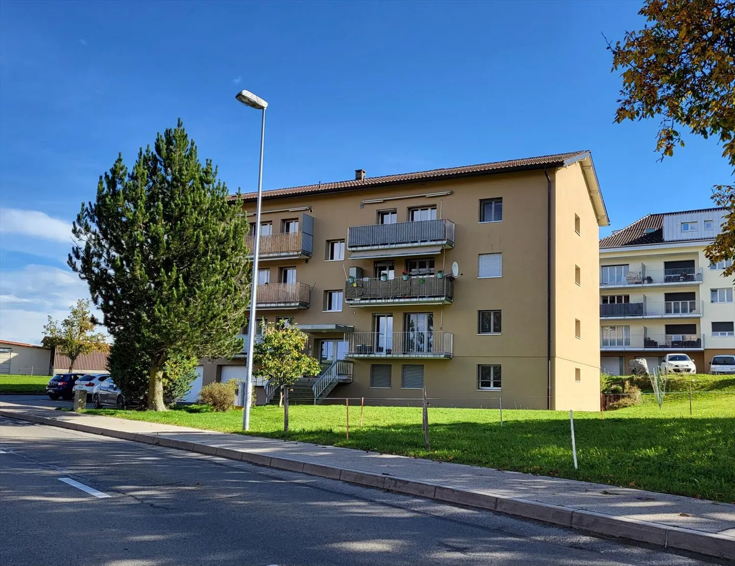 Renovated 3-room apartment in Vuisternens-en-Ogoz - Photo 1 of 9