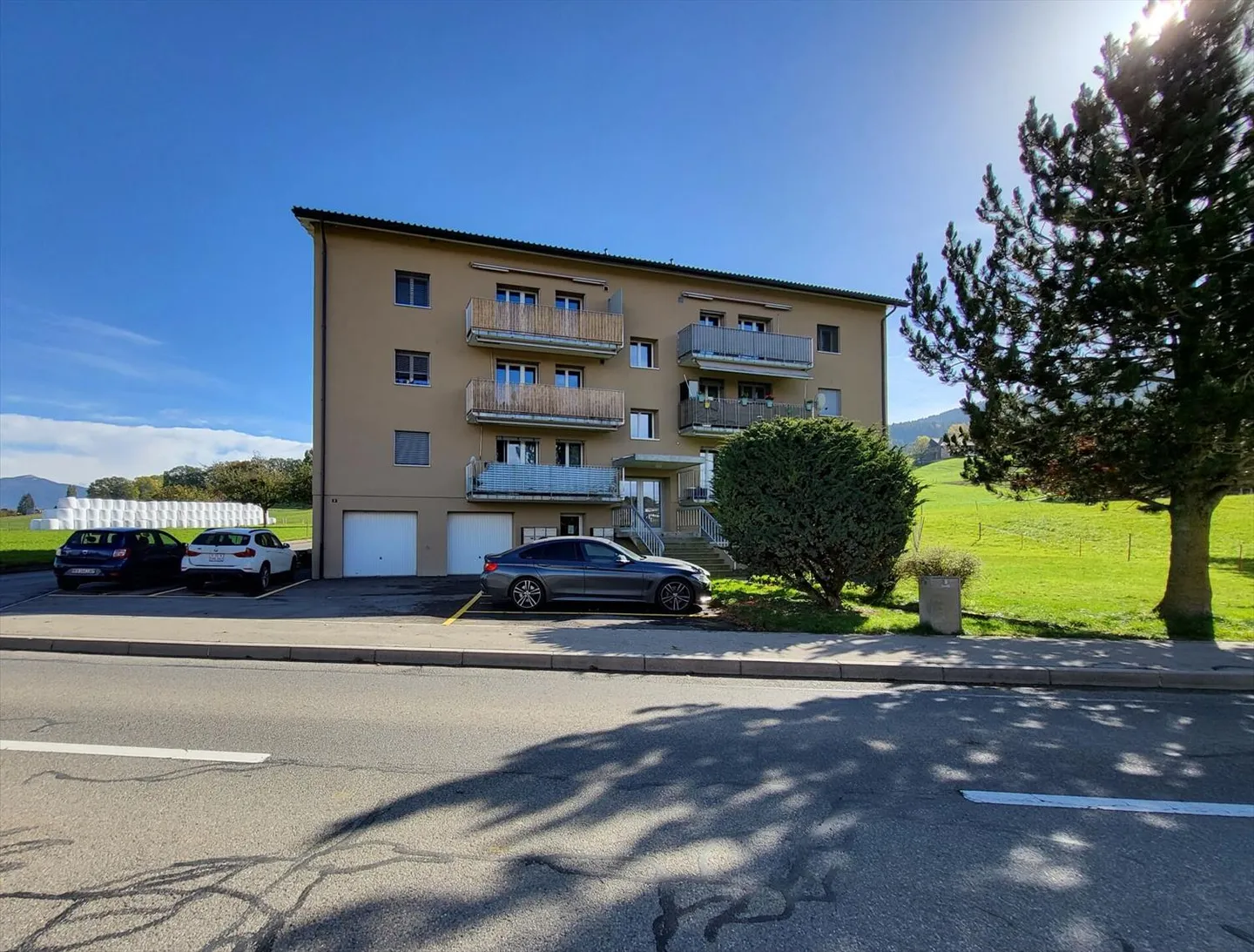 Renovated 3-room apartment in Vuisternens-en-Ogoz - Photo 4 of 9