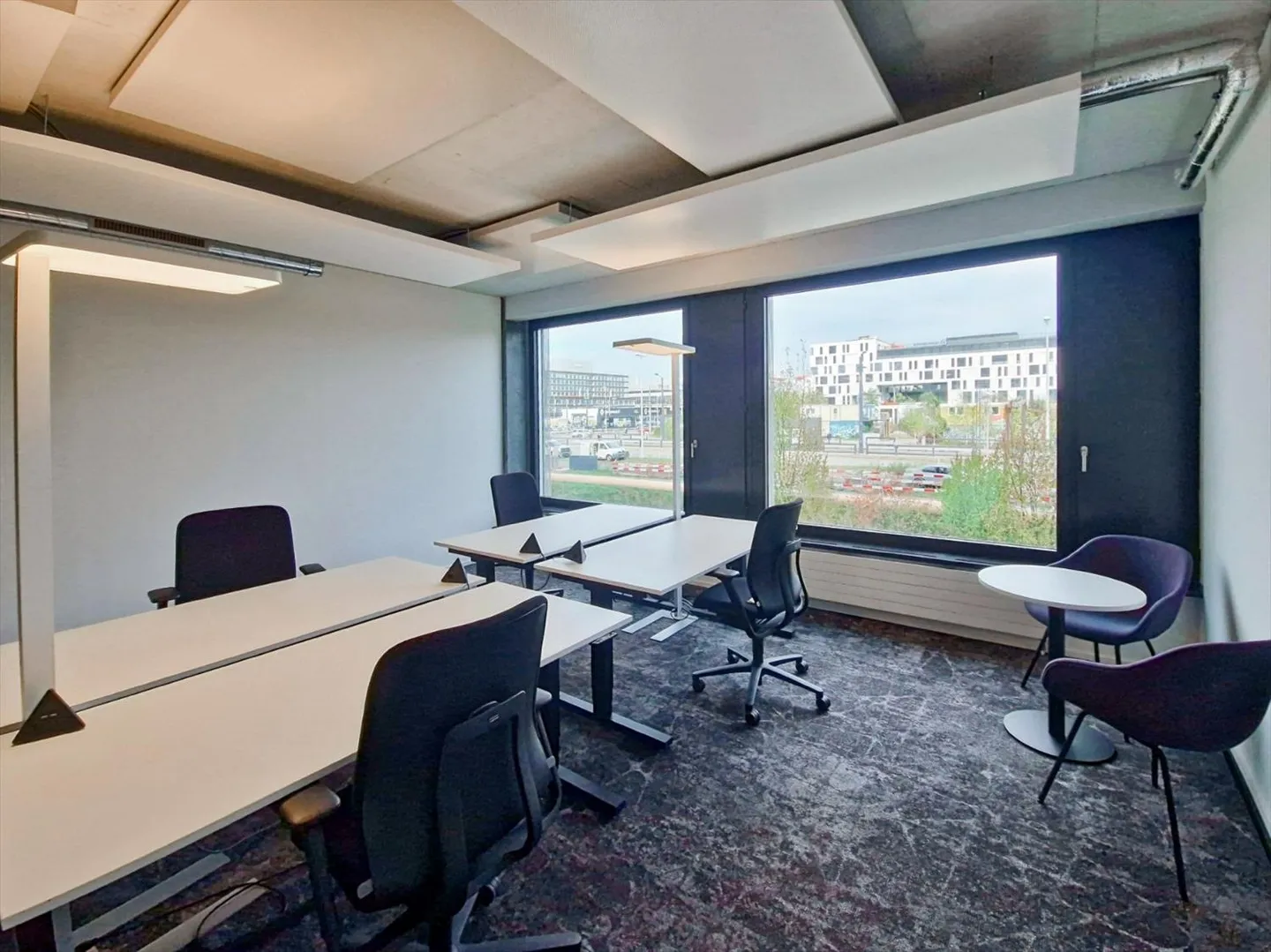 Accesso tutto incluso a spazi per uffici professionali per 15 persone presso Regus Spoom Oerlikon - Foto 2 di 7