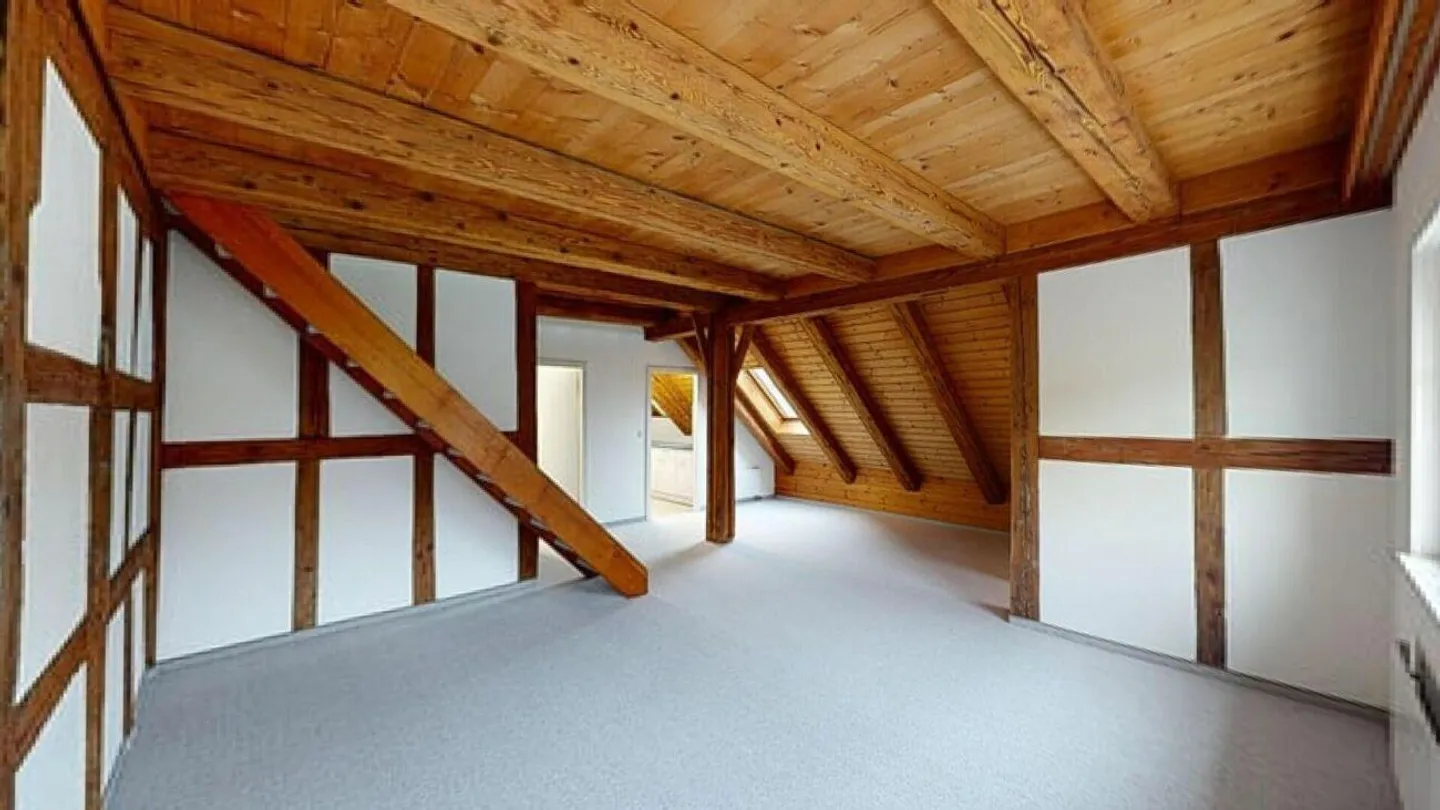 4.5 Room Maisonette Apartment / Can Also Be Used as an Office - Photo 2 of 14