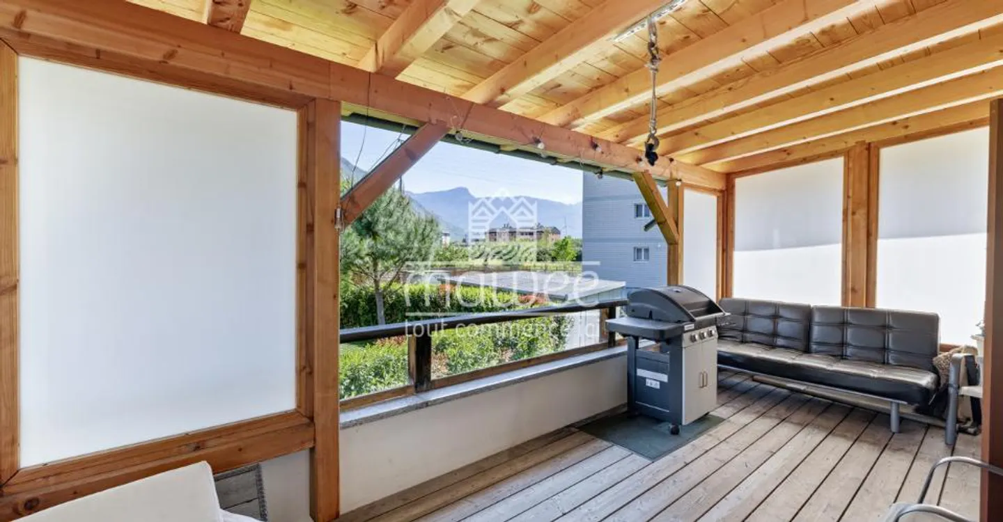 Selten auf dem Markt – Villa mit Studio und hohem Potenzial! - Foto 4 von 12