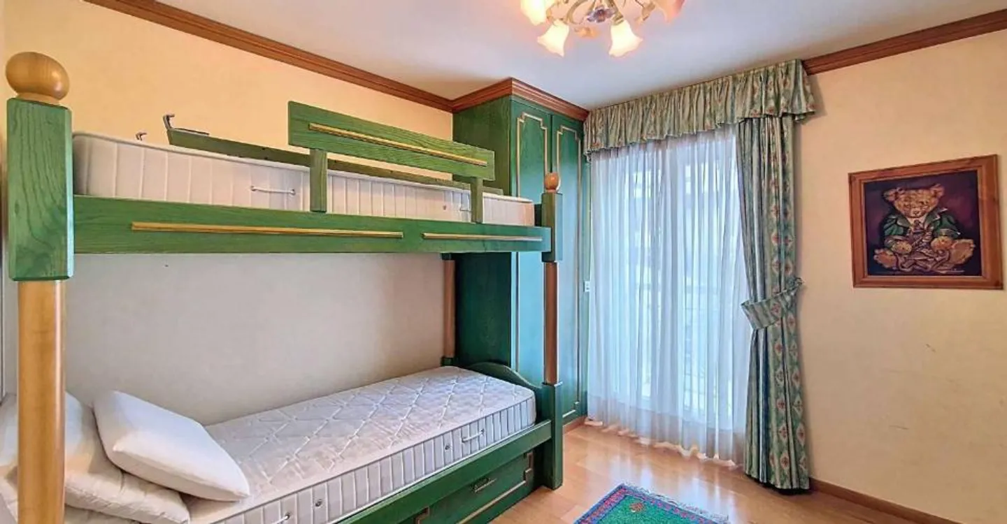 Spacious 7.5 rooms ideally located in the heart of the resort - Photo 5 of 9
