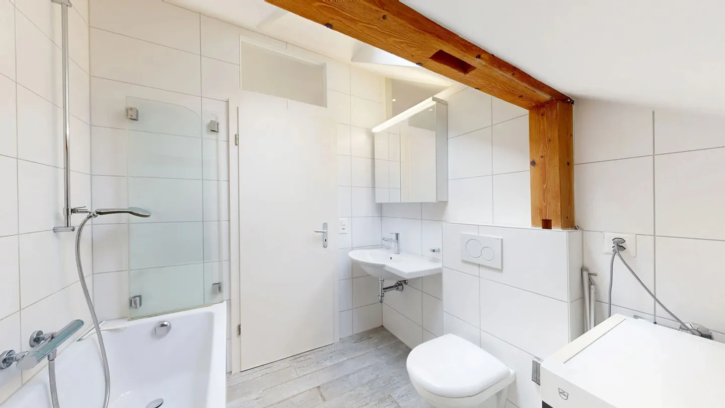 Charming Attic Apartment - Photo 3 of 7