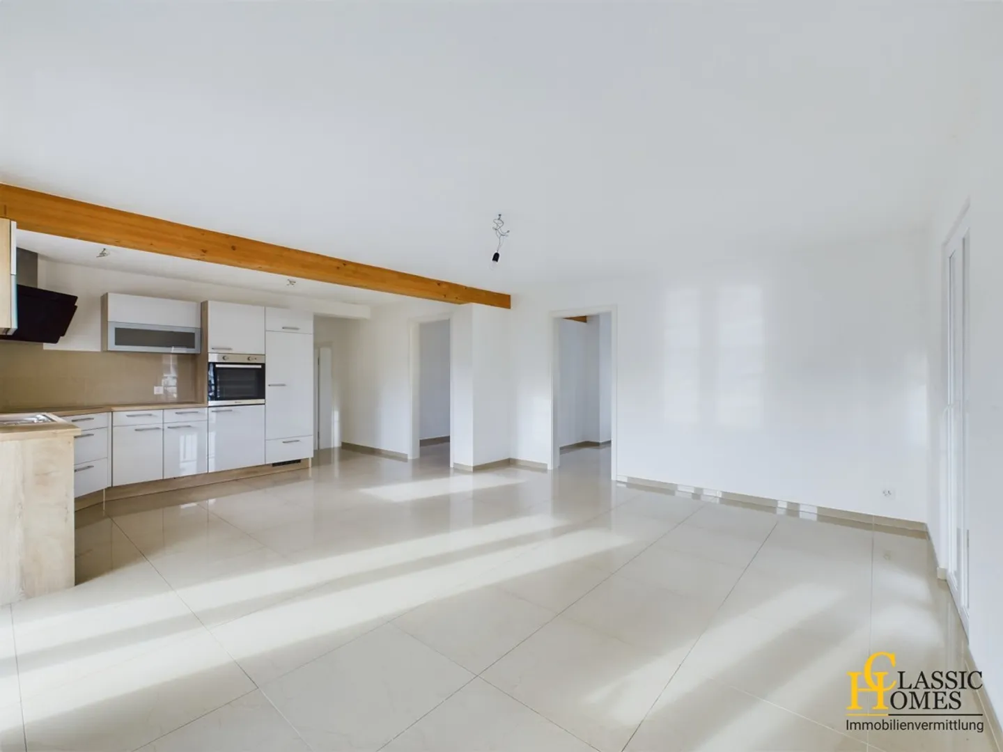 Newly Renovated Multi-Family House - Gross Yield 4.6% - Photo 5 of 15