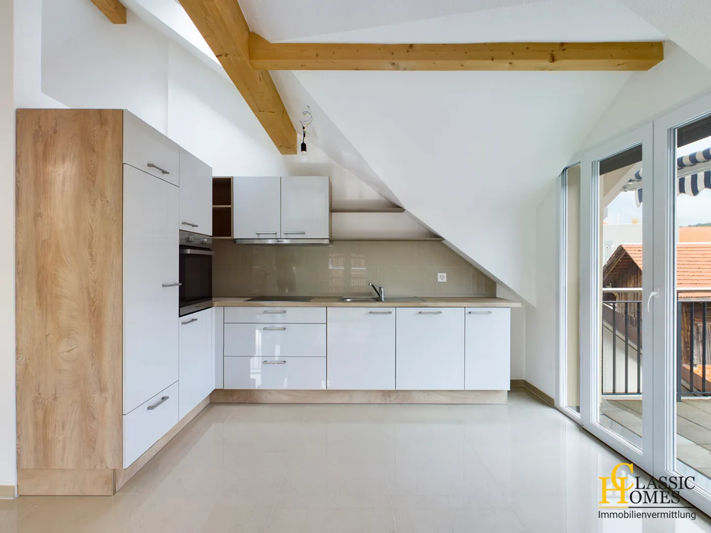 Newly Renovated Multi-Family House - Gross Yield 4.6% - Photo 8 of 15