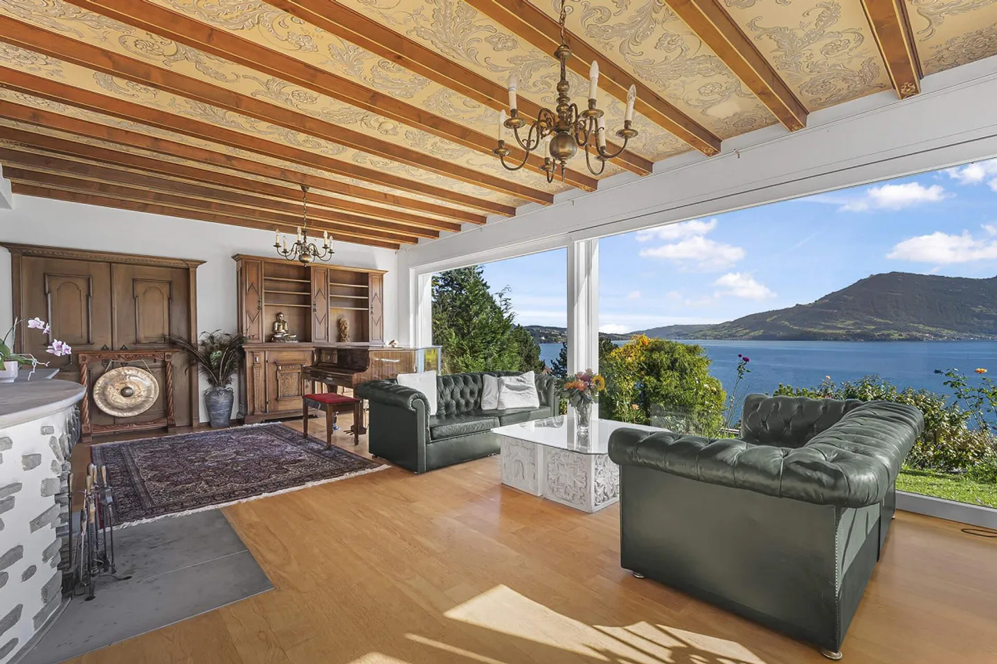 Perle de châtaignier – Vivre avec une vue imprenable sur le lac - Photo 3 sur 5