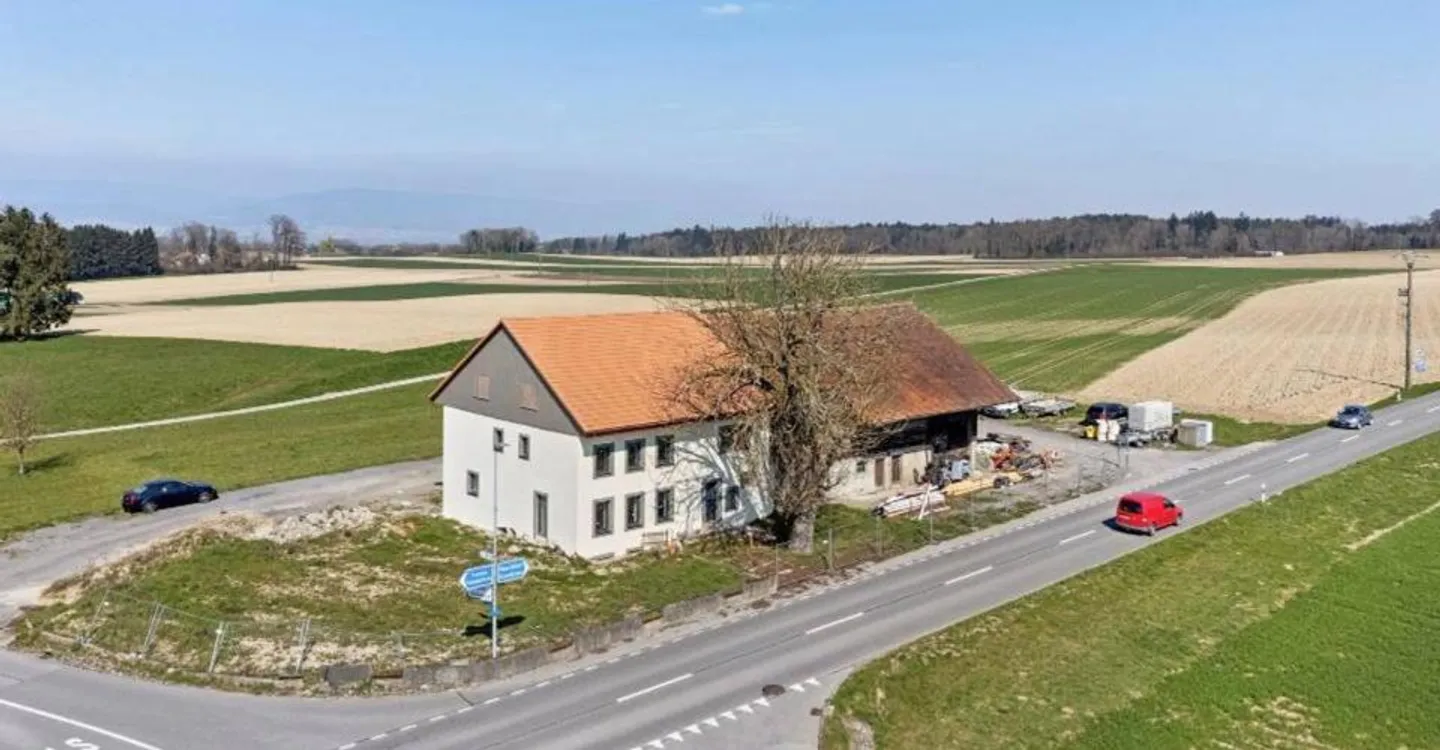 Opportunity: 2 semi-detached villas + barn, at the gates of Estavayer - Photo 1 of 11