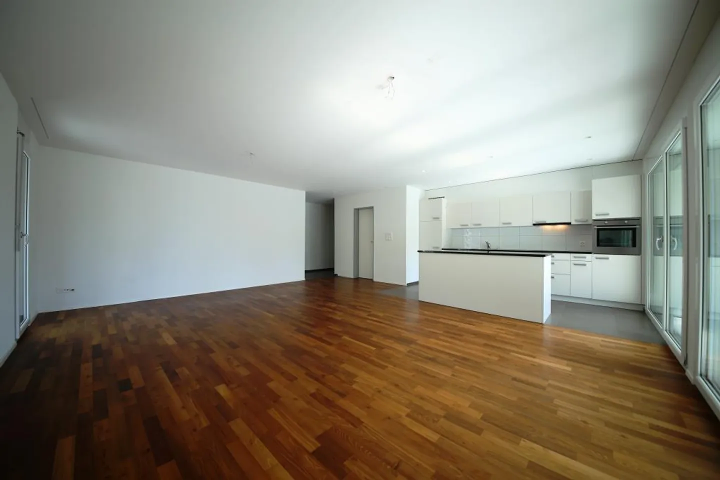 Moderne Wohnung der Sonderklasse! - Foto 1 von 6
