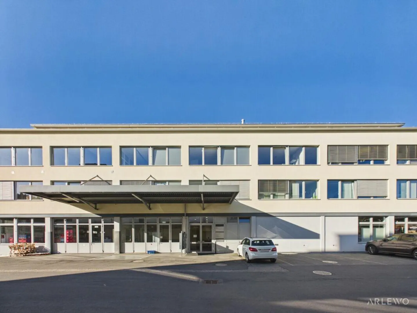 Vielseitige Bürofläche in Hünenberg - Foto 13 von 13