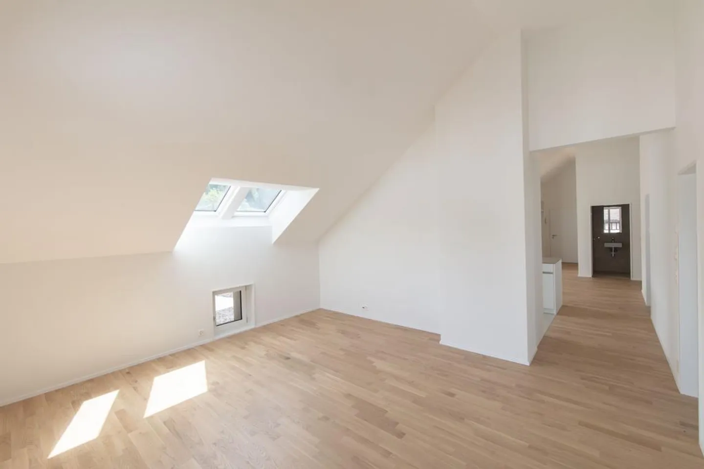 Helle 3.5 Zimmer-Dachwohnung - Ihr Wohnglück beginnt hier! - Foto 7 von 12