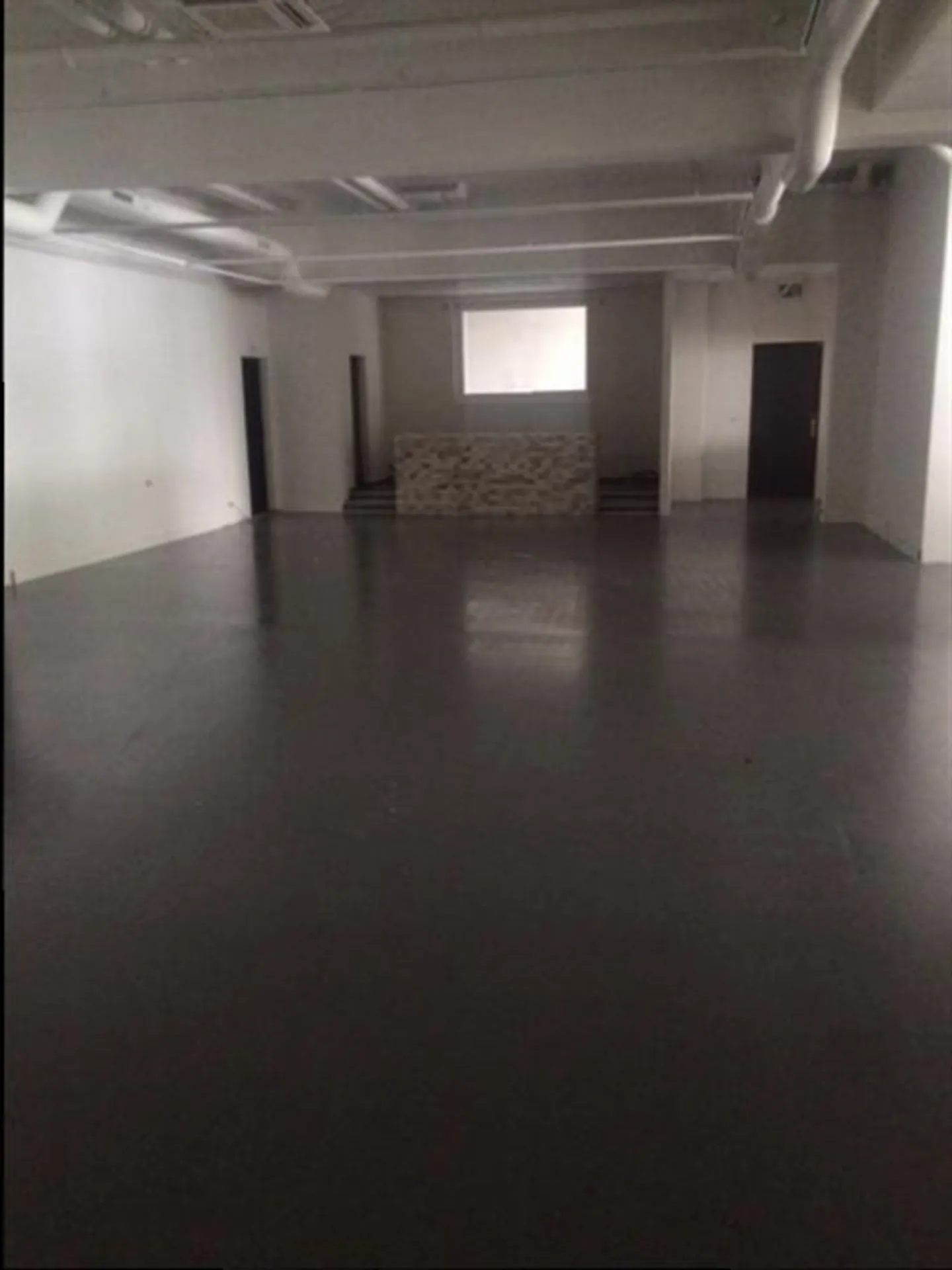 Espaces commerciaux spacieux au centre de Montreux - Photo 6 sur 9