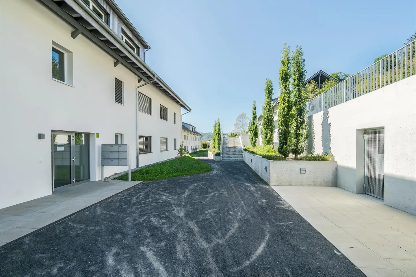 Attractive rental apartment in the charming municipality of Teufental - Photo 2 of 10