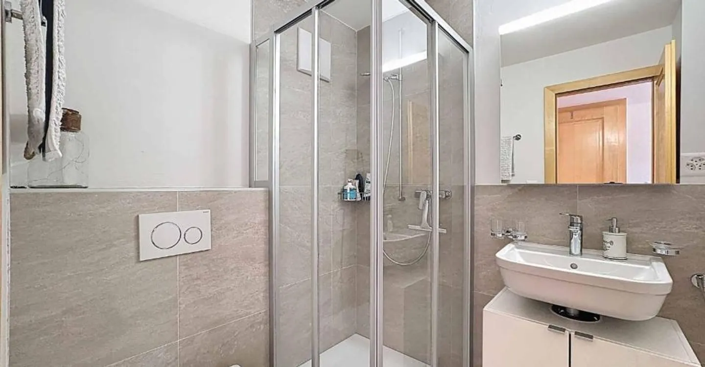 Magnificent 4.5-room apartment with garden and beautiful view - Photo 10 of 11