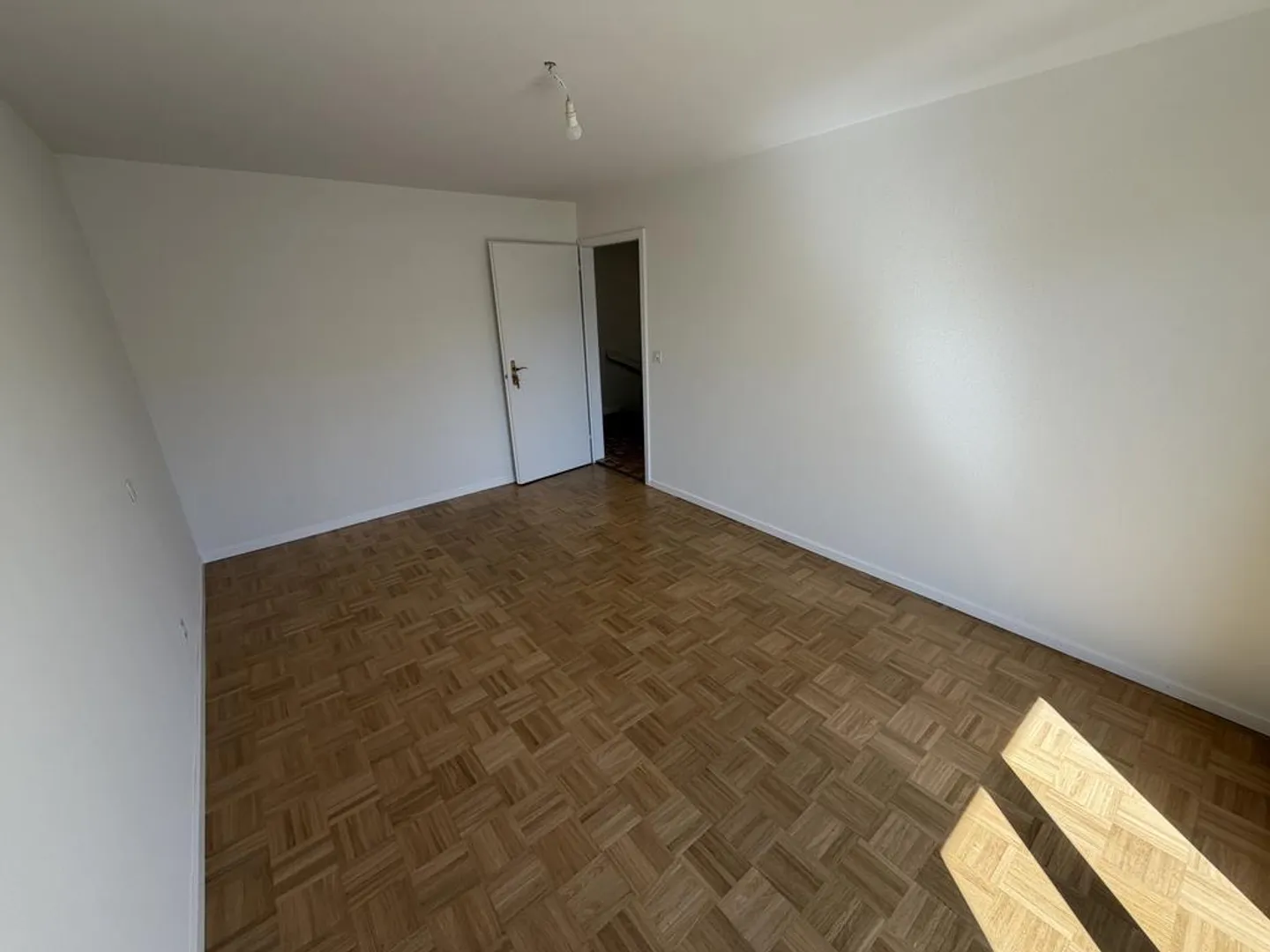 casa a schiera angolare ristrutturata di 4,5 stanze - Foto 8 di 12