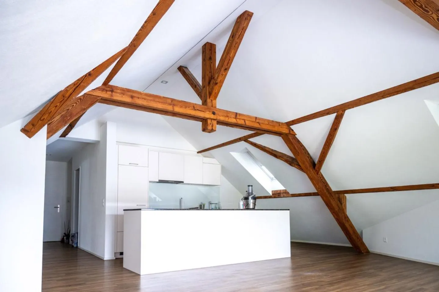 Residential building for sale - Photo 6 of 9