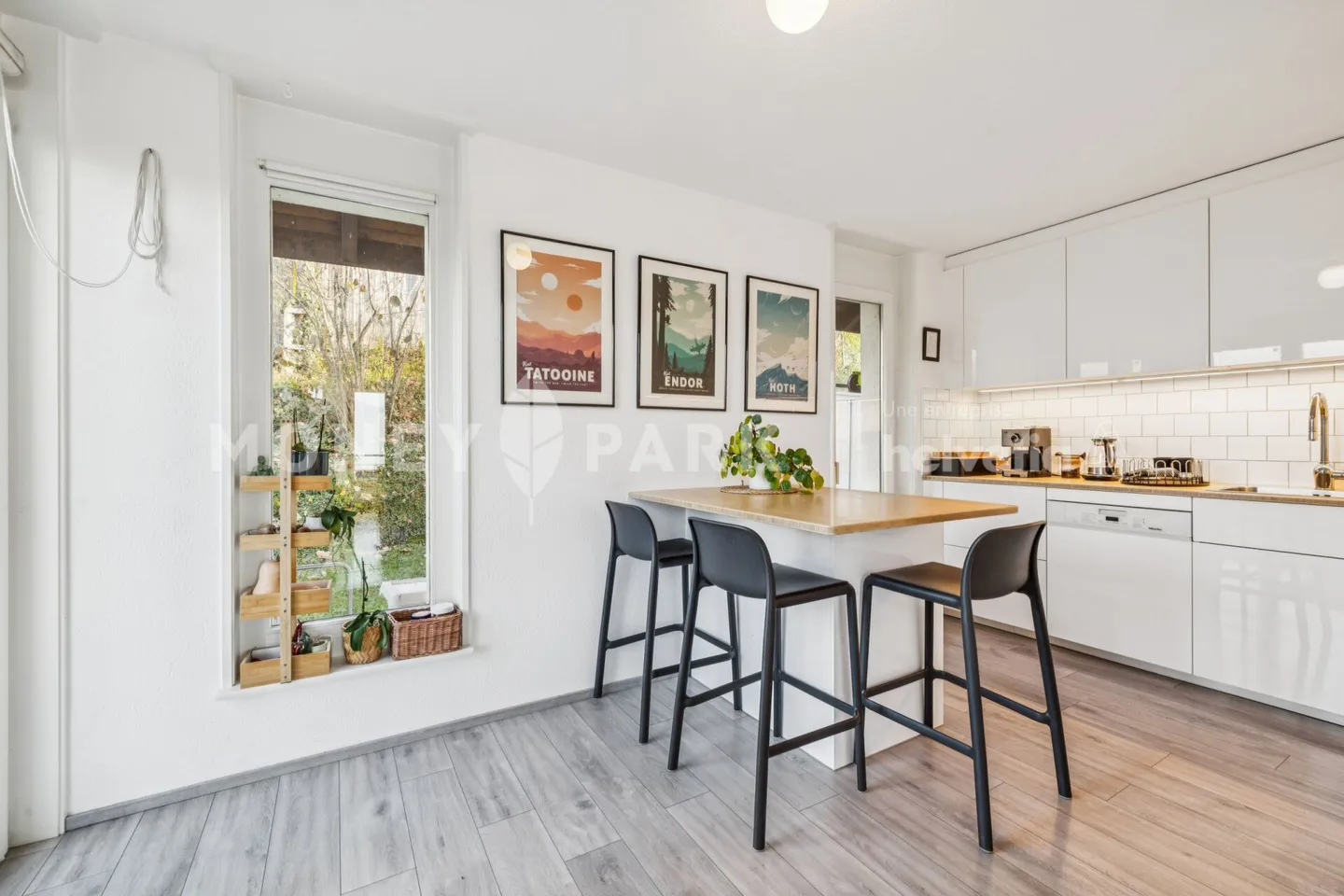 Villa familiale rénovée avec vue panoramique sur le lac et les Alpes - Photo 4 sur 15