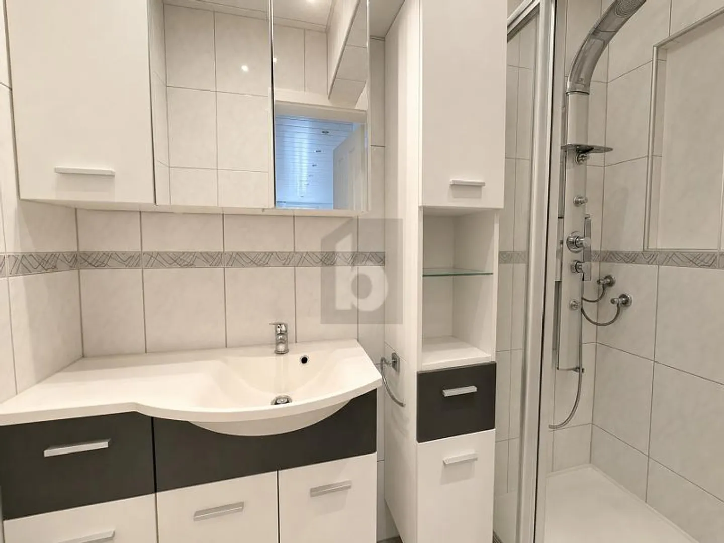Charmante Maisonette mit Terrasse - Foto 4 von 6