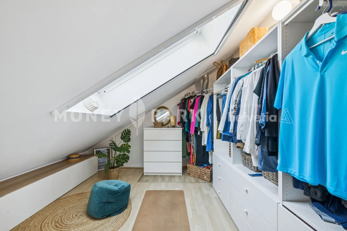 Villa familiale rénovée avec vue panoramique sur le lac et les Alpes - Photo 11 sur 15