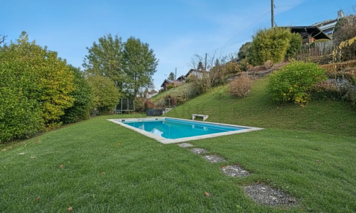 Villa familiale rénovée avec vue panoramique sur le lac et les Alpes - Photo 15 sur 15