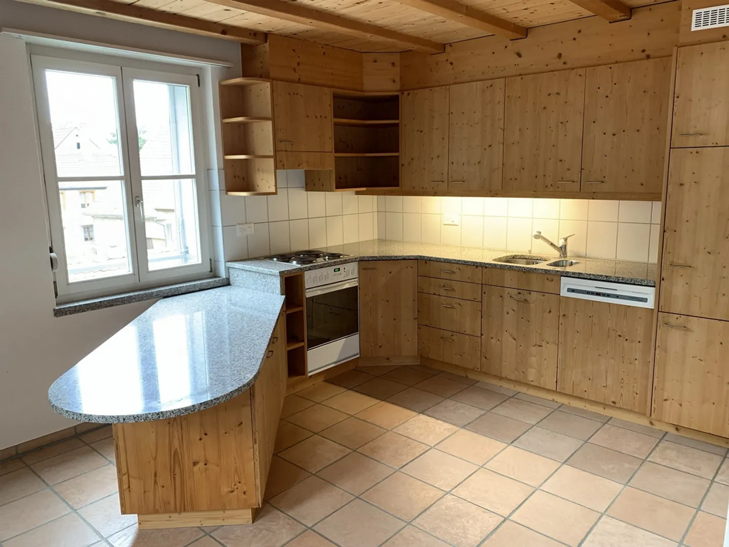 Charmante 3.5-Zimmer-Wohnung - Foto 2 von 13