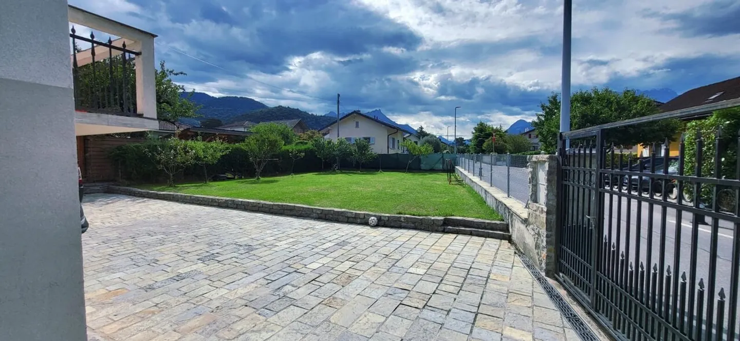 Villa individuelle avec 5,5 pièces, rénovée 2024 - Aigle - Photo 2 sur 12