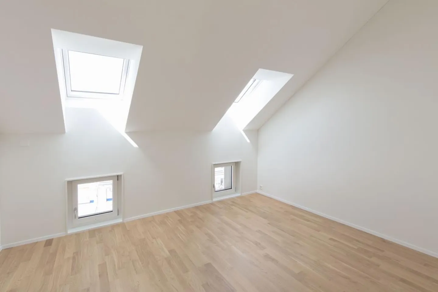 Helle 3.5 Zimmer-Dachwohnung - Ihr Wohnglück beginnt hier! - Foto 9 von 12