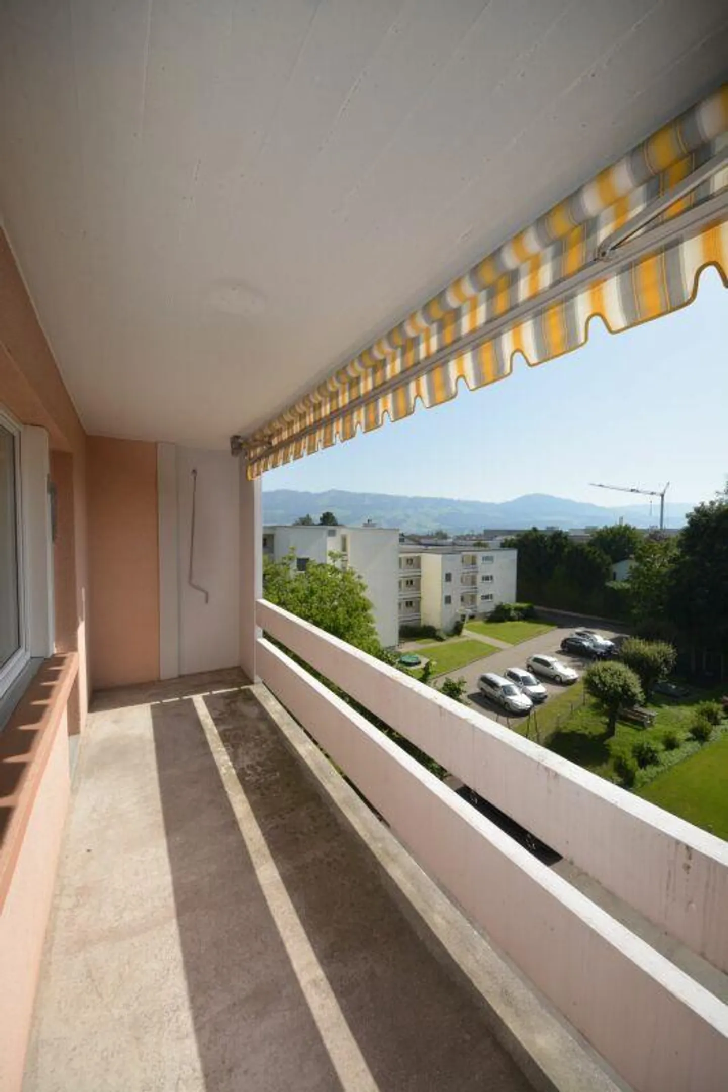 Contrat de location temporaire : Appartement de 3,5 pièces situé au centre à Rapperswil - Photo 10 sur 13