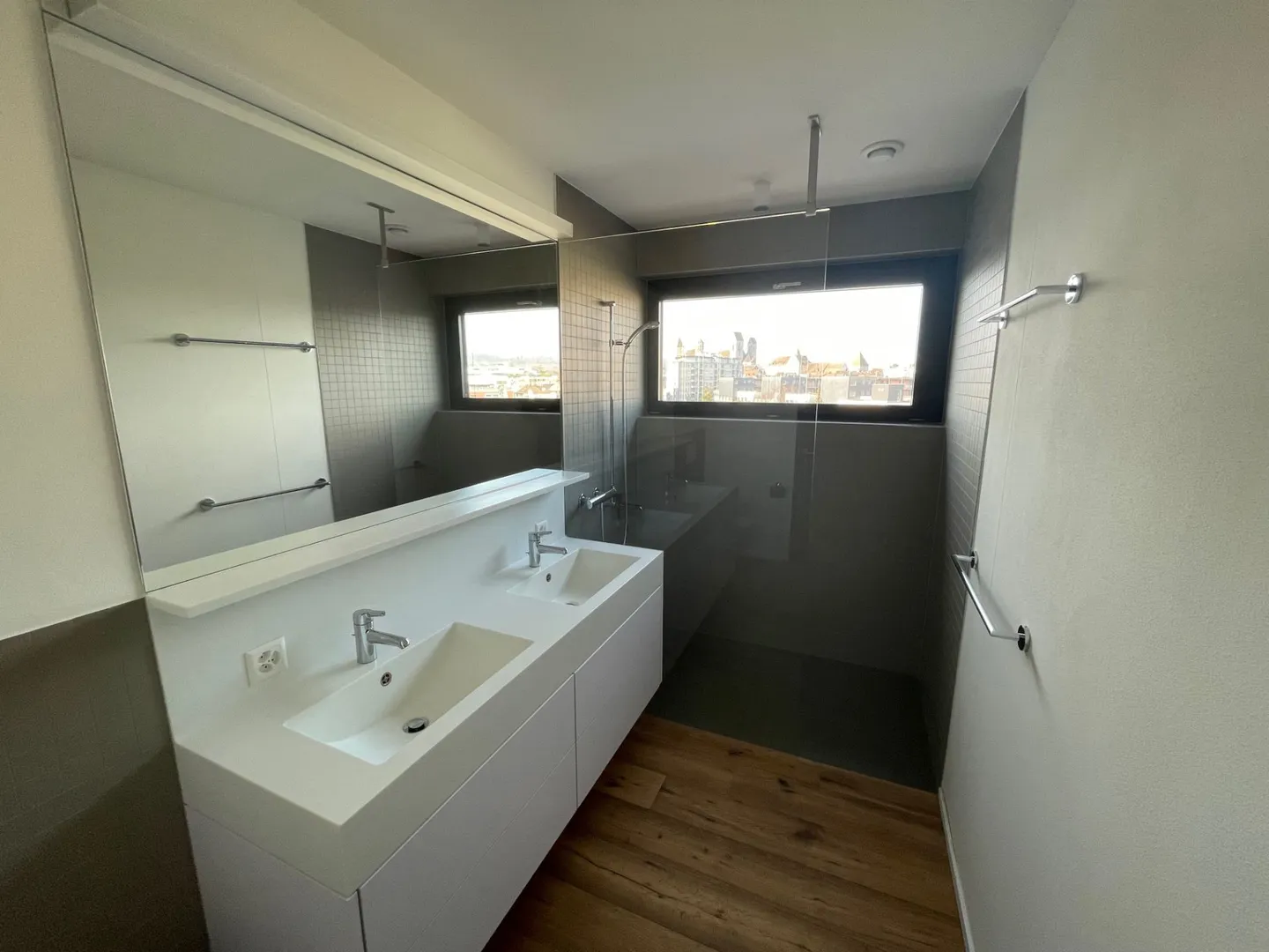 LOCATION - Photo 7 sur 10