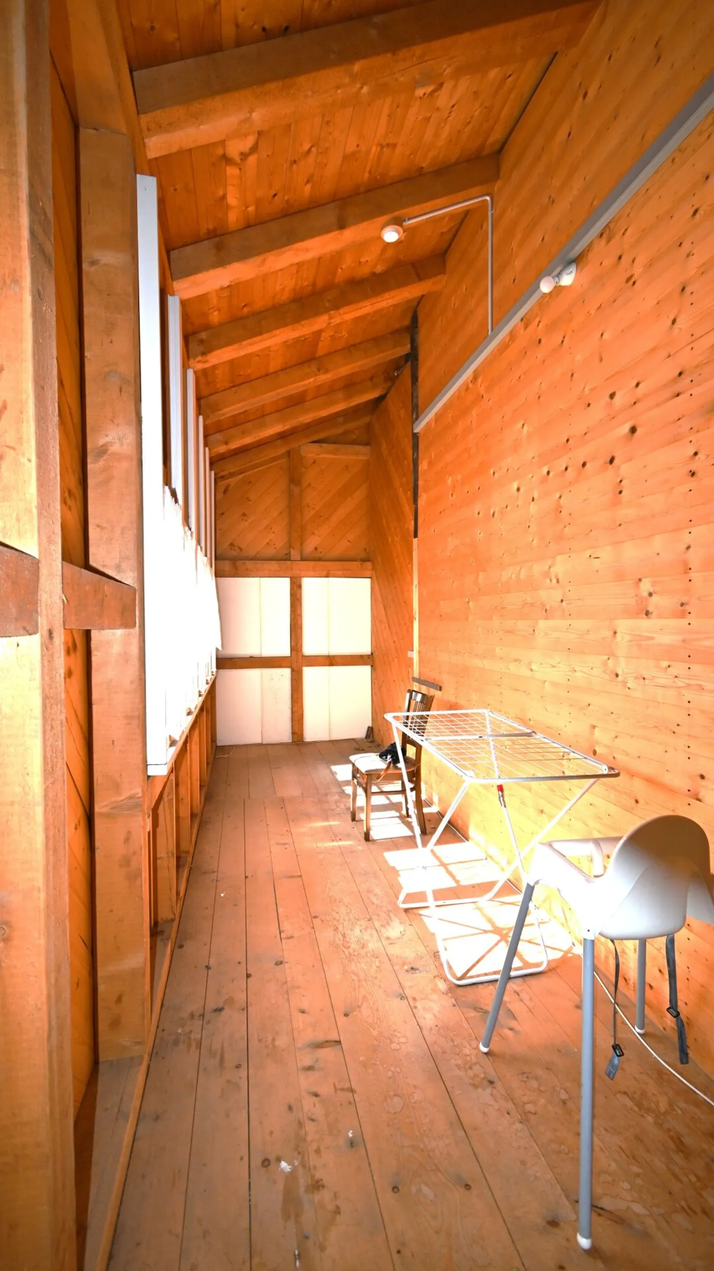 Vita di campagna in una casa indipendente e versatile con due appartamenti e spazi studio. - Foto 26 di 31