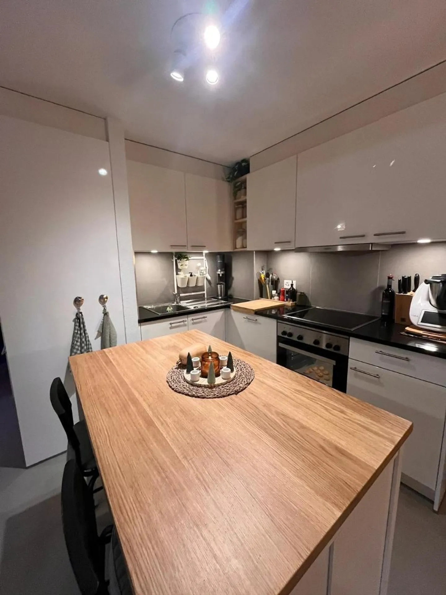 Wunderschöne 4,5-Zimmer-Wohnung im Zentrum von Etagnières - Foto 3 von 8