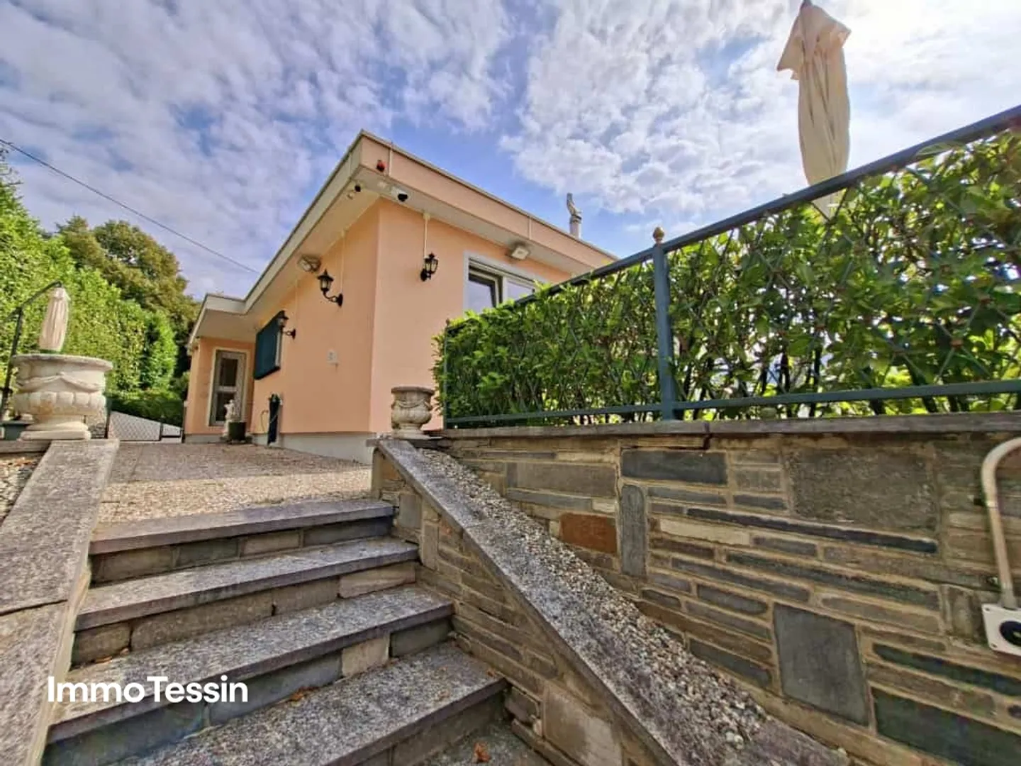 HIGHLIGHT: Elegant Villa with Pool & Large Garden just Minutes from Lugano and Lake Lugano - Photo 5 of 13